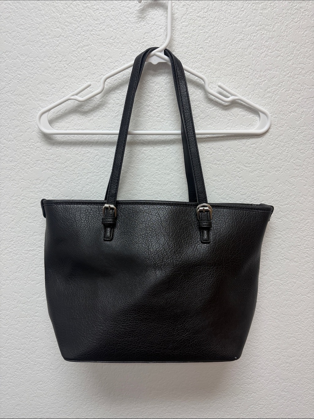 Bueno Black Faux Leather Tote